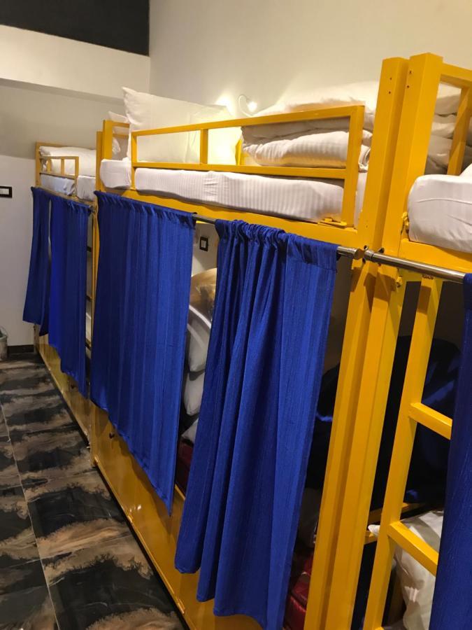 Mango Dormitory Мумбаи Экстерьер фото